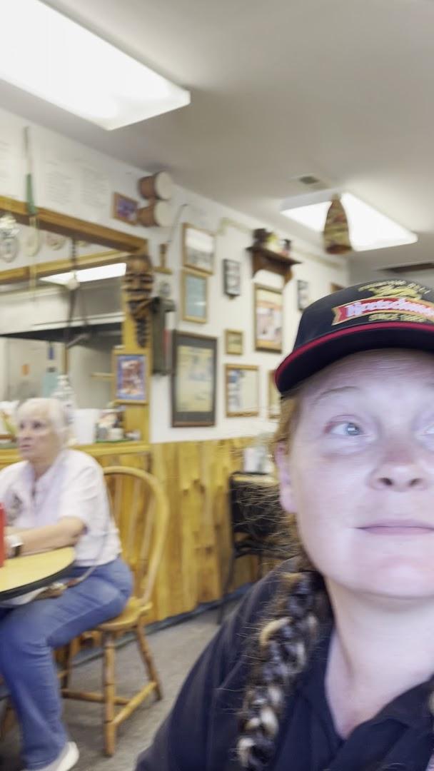 Squeeze Inn